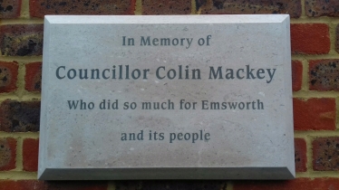 New Plaque dedicated to the late Councillor Colin Mackey 